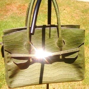 Green 🍏🧣 👜 Worthington